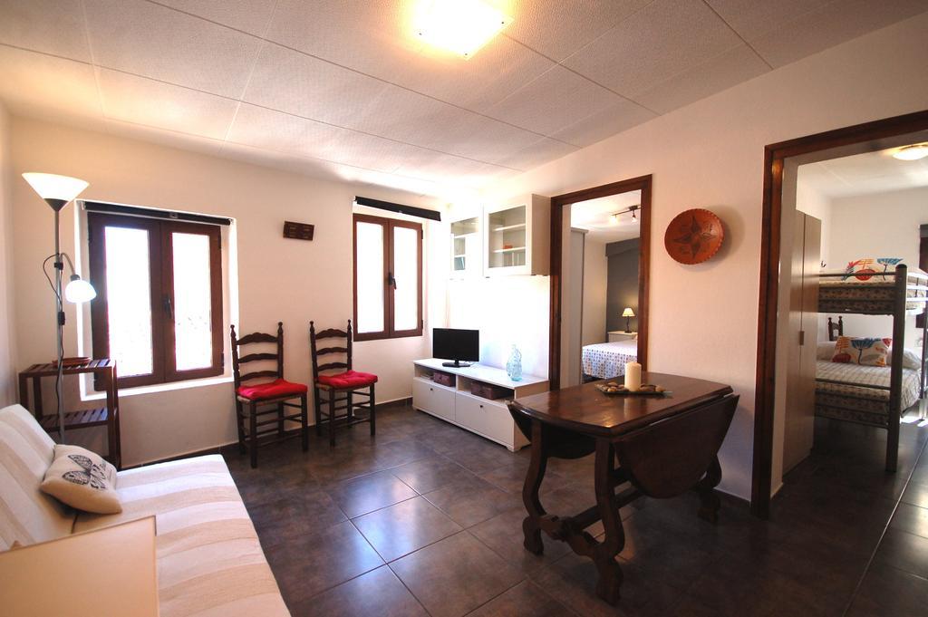 Lets Holidays Cozy Apartment 70 M. From The Beach In Tossa Тоса де Мар Екстериор снимка